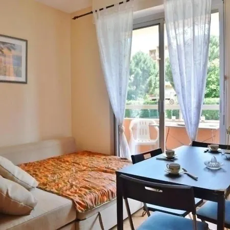 דירה Bormes-les-mimosas, 1 Piece, 4 Personnes - Fr-1-251-271